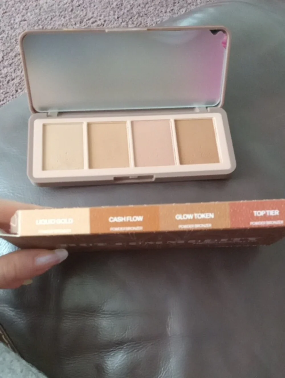 Hot Commodity Bronzer & Contour Palette - Neutral Beige